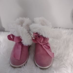 Juicy couture fur boots for little girls size 8m